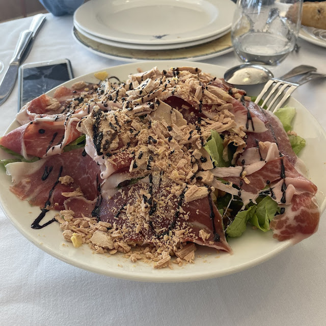 Ensalada de Jamón Y Foie