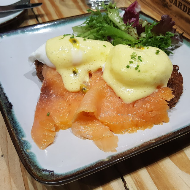 Eggs Norwegian