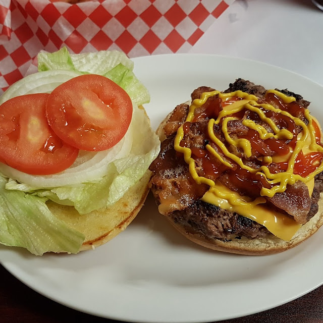 Bacon Cheeseburger