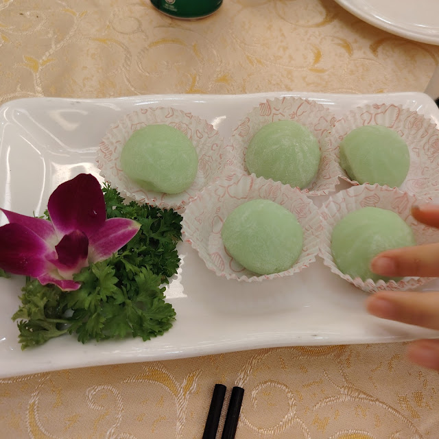 Glutinous Rice Ball with Lotus Paste