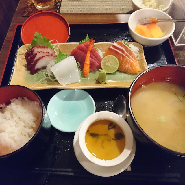 お刺身定食