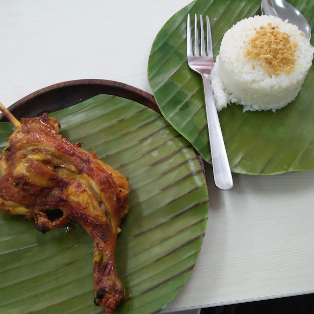 Paa with Garlic Rice