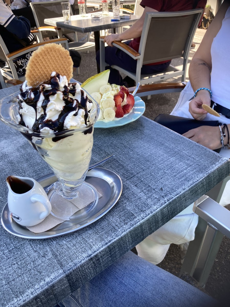 Francesco Gelateria Pasticceria