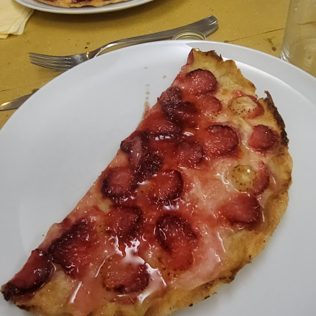 Pizza Dolce Alle Fragole