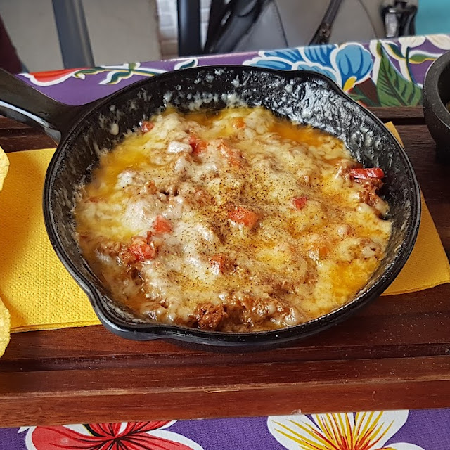 Tostadas de Carnitas