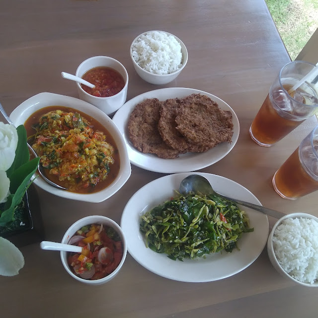 Perkedel Jagung Pefkedel Nike Manado Ayam Rica Rica