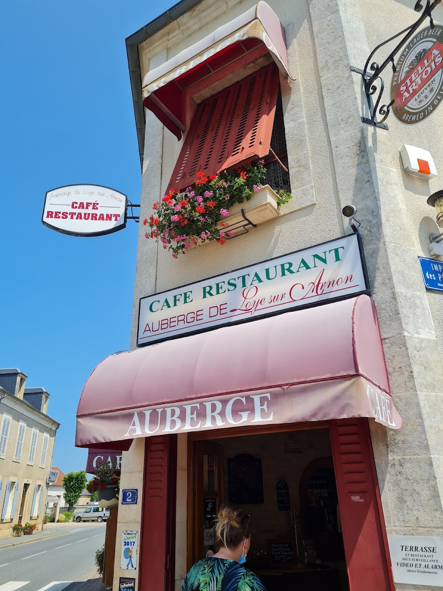 Auberge de Loye S Arnon