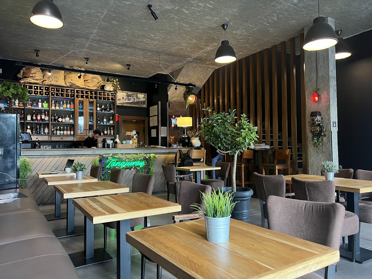 PLAN cafe