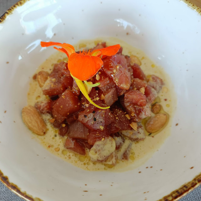 Tartare Di Tonno Ricciola E Gamberi