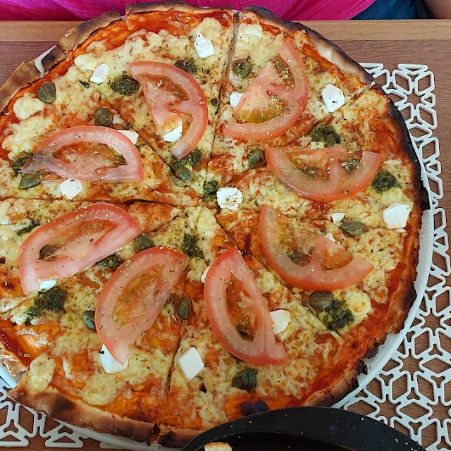 Capresse Pizza