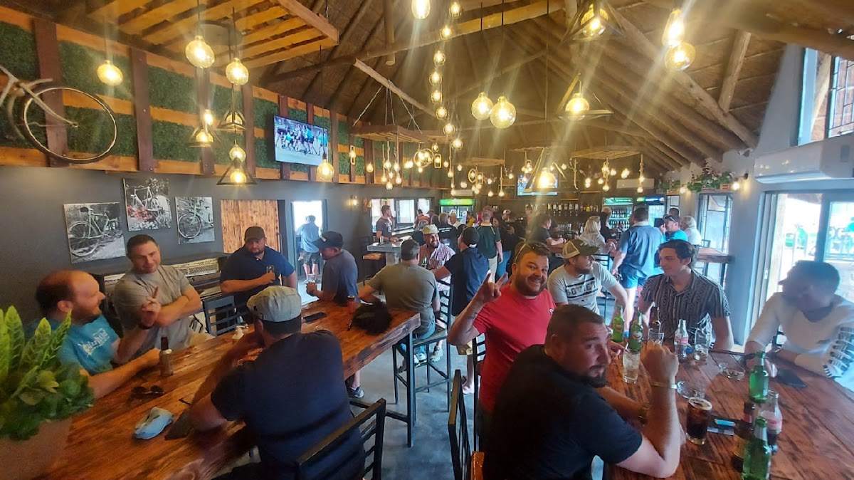 The Swing & Putter Restaurant & Bar