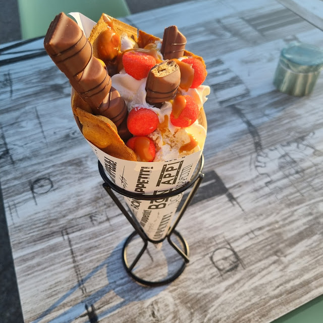 Waffle Bueno Nutella Tagada Chantilly