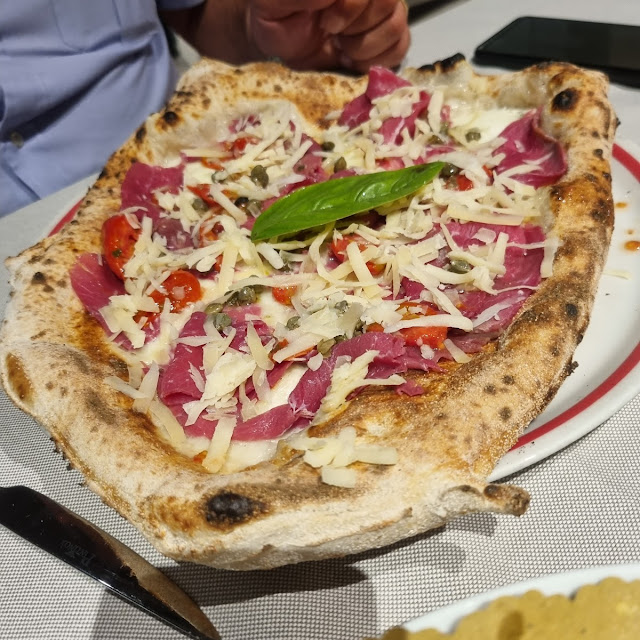 Pizza Strega
