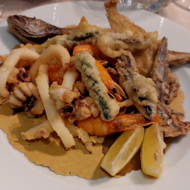 Friture Mixte de Crustacés Et Légumes In Tempura
