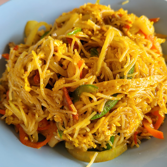 Mee Hoon Goreng Singapore