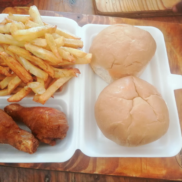 With Medium Chips and 3 Buns