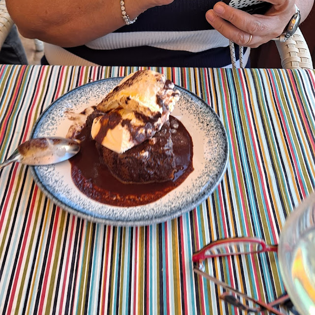 Bizcocho de Zanahoria Helado de Vainilla Y Chocolate Casero