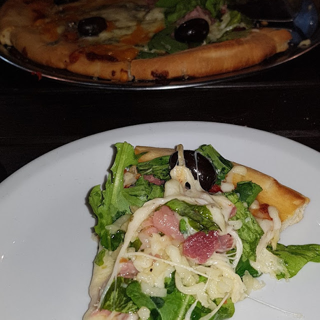 Pizza de Rucula Y Jamón Crudo
