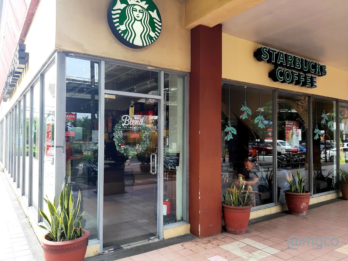 Starbucks Paseo de Magallanes Drivethru