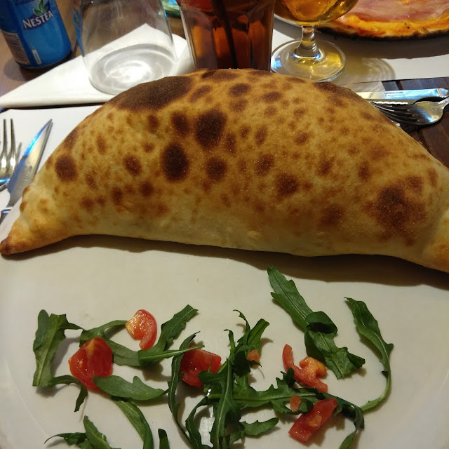Calzoni