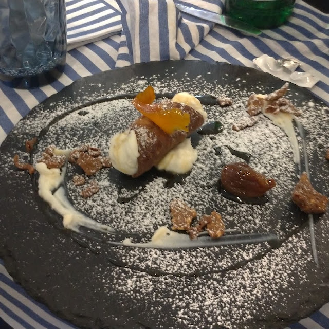 Cannolo Alla Cilentana Con Fichi Secchi Caramellizzati all'arancia