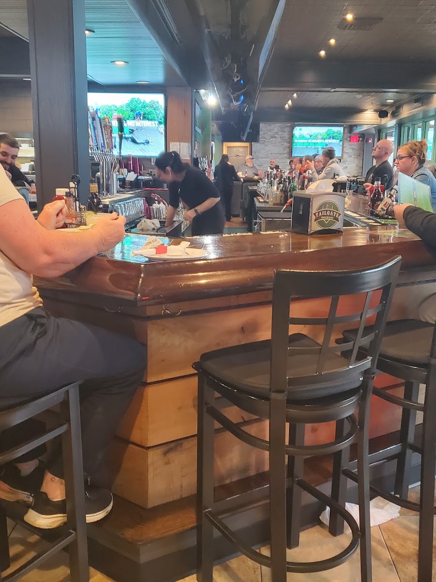 Tailgate Sports Bar & Grill Dartmouth