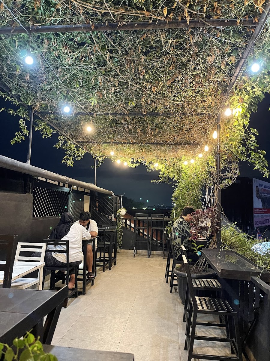 Thesunsetcafe