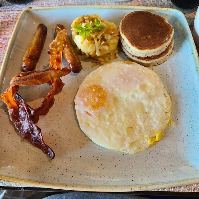 American Breakfast