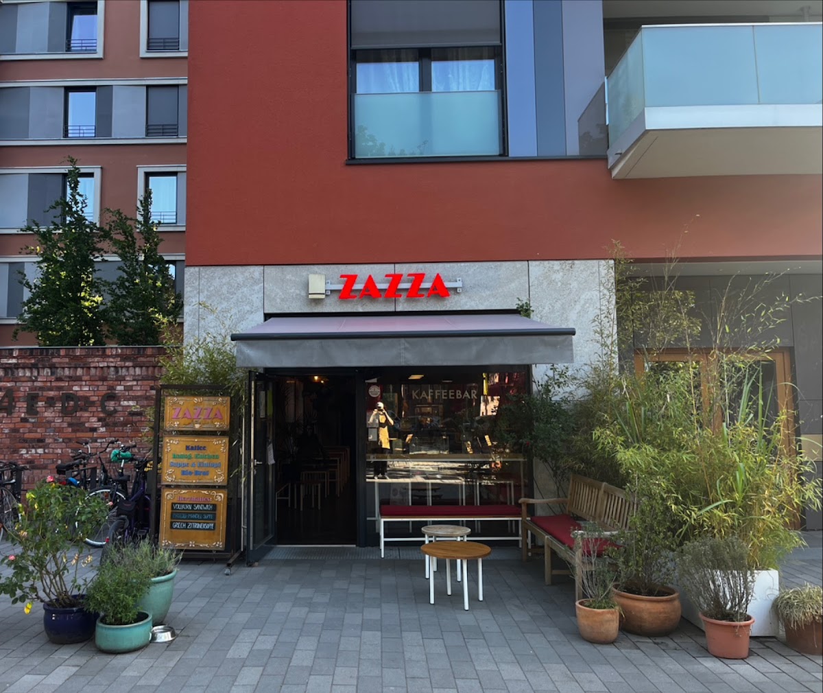 Zazza Moabit