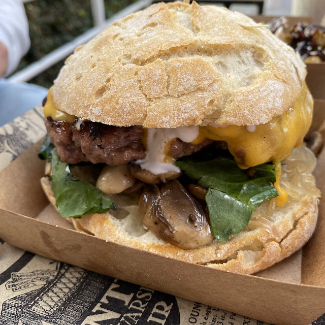 Budapest Burger