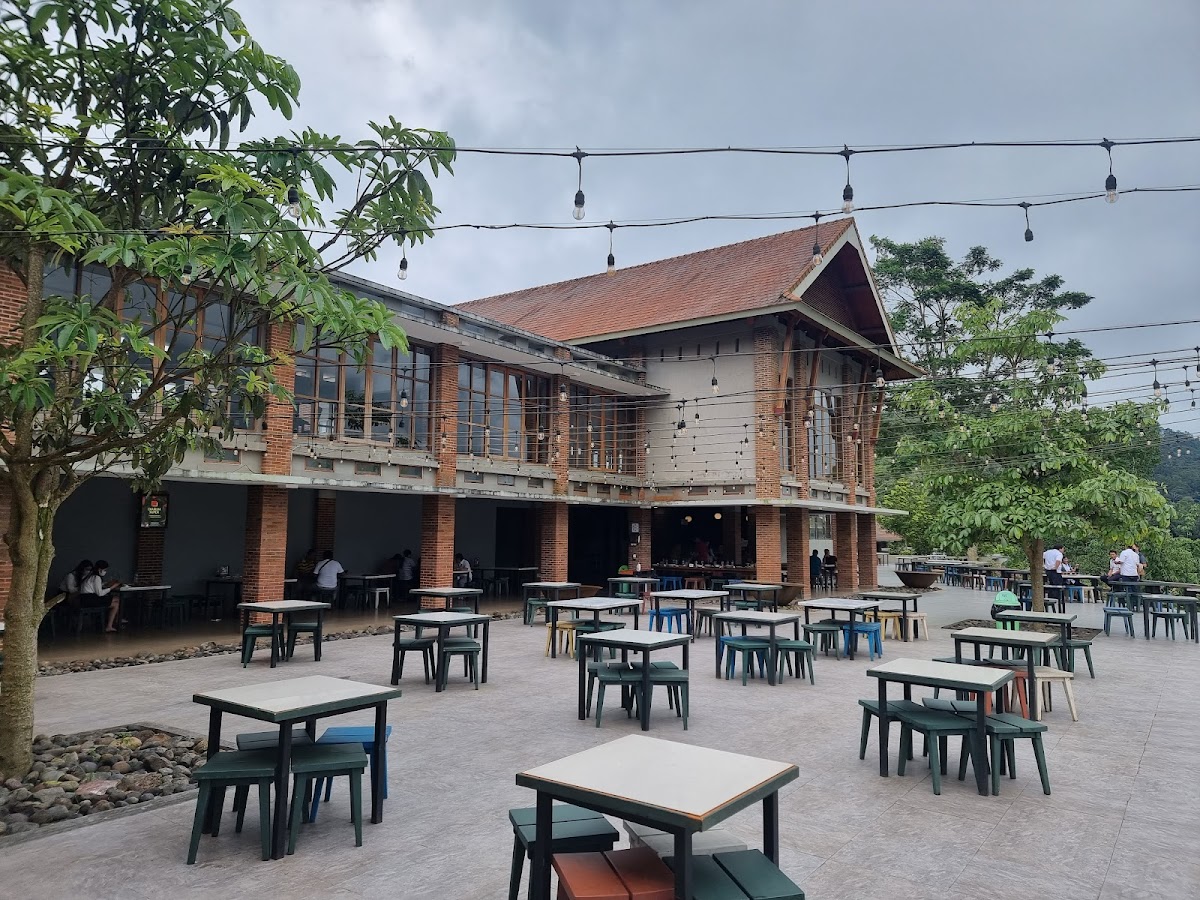 Danau Linow Resort