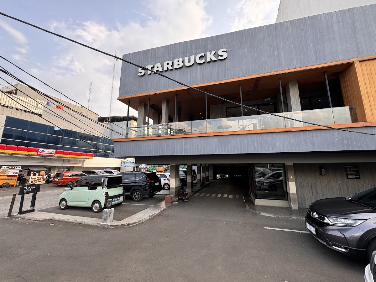 Starbucks Muara Karang