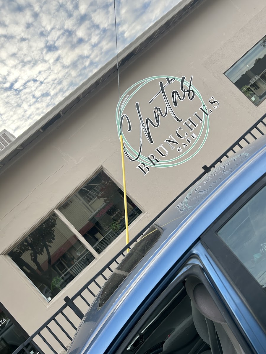 Chata's Brunchies Cafe