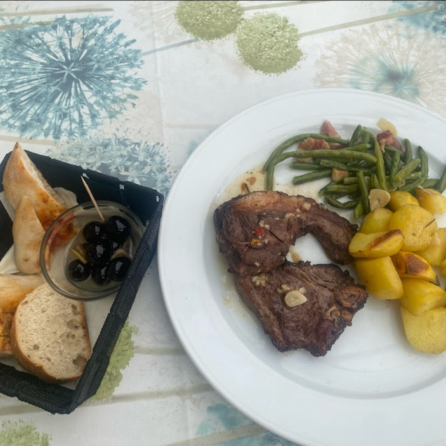 Lammkoteletts Mit Bohnen Und Pfannenkartoffeln