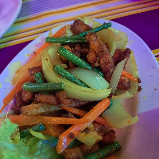 Ayam Kunyit Seta