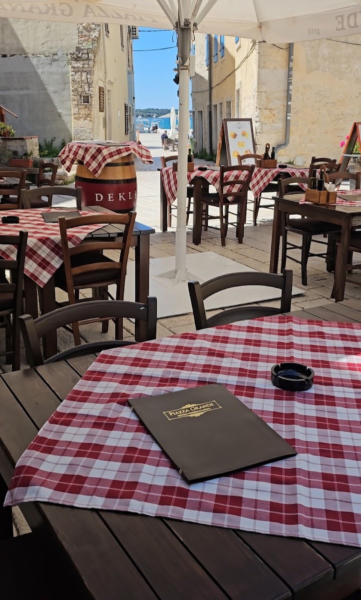 Piazza Grande Pizza & Grill