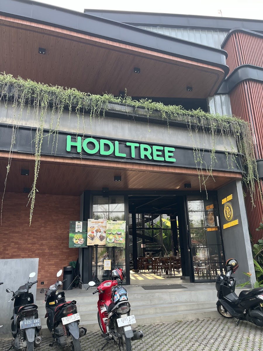 HODL TREE COFFEE & CHILL, PAKANSARI