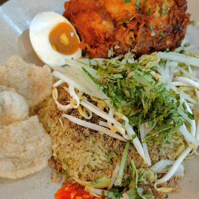Nasi Kerabu Ikan