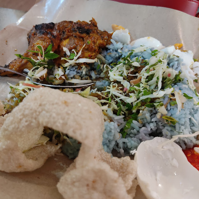 Nasi Kerabu Ayam Percik