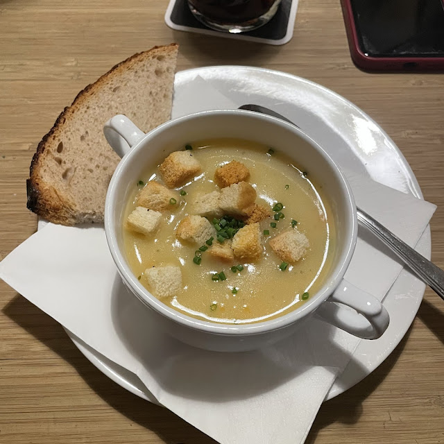 Kartoffelsuppe Mit Bockwurst Einlage