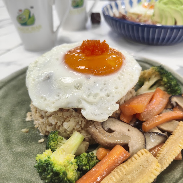 084 Cauliflower Fried Rice Salmon Fish