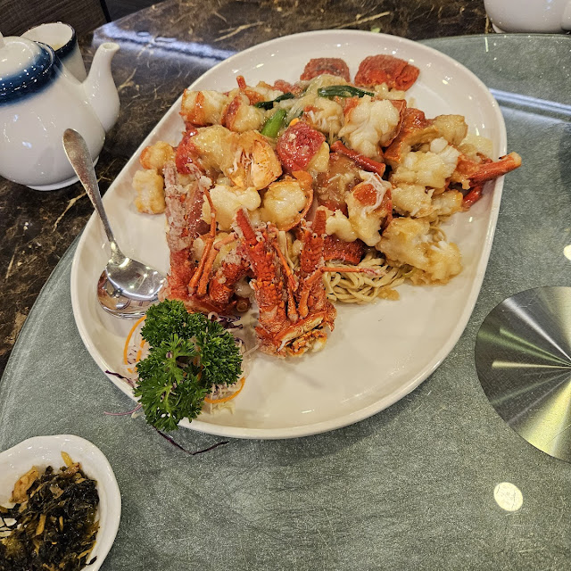 Lobster Lo Mein
