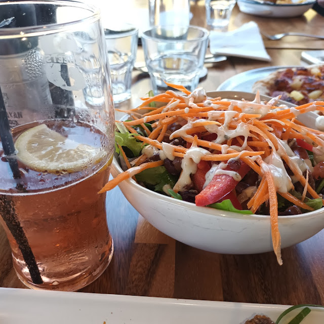 Side Salad & Lemon Lime & Bitters Drink