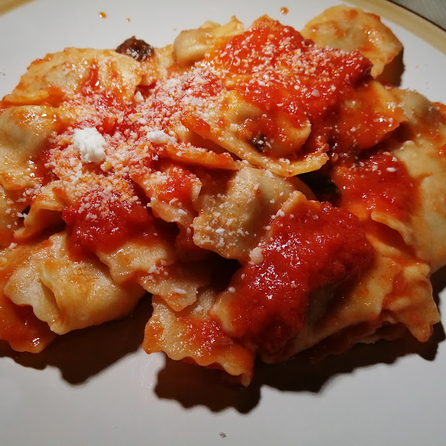 Ravioli Al Sugo Di Polpette