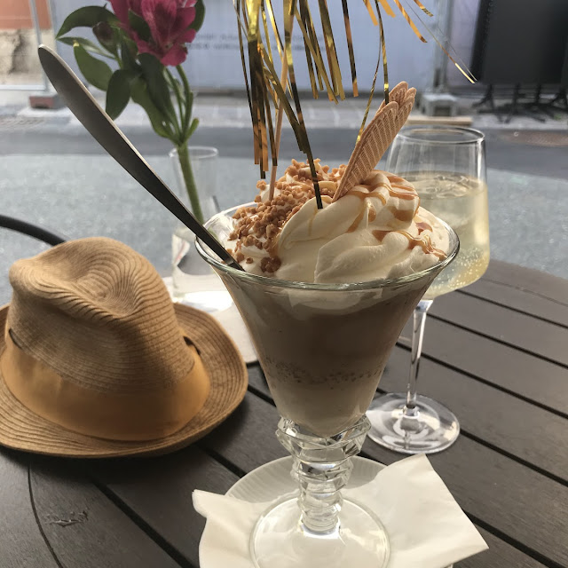 Nusseisbecher