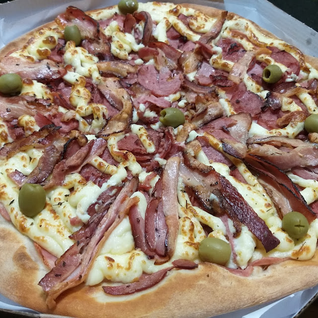 Pizza Emília