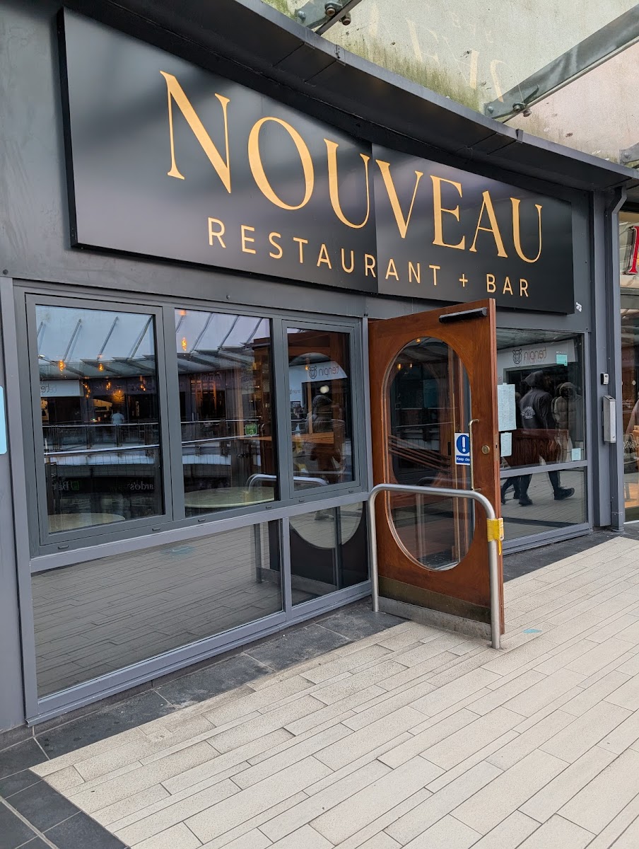 Nouveau Restaurant Bar