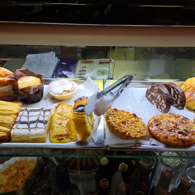 Cakes