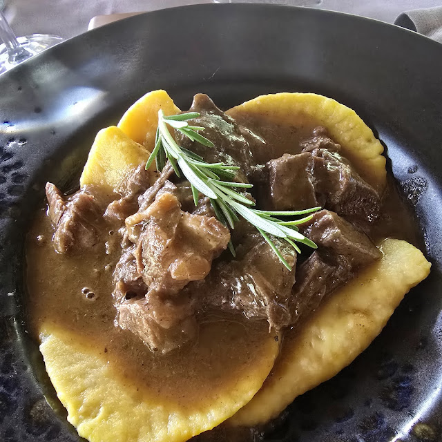 Ravioli Skuta I Gulaš Od Nagarca