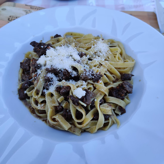 Tagliatelle Con Sugo Di Lepre